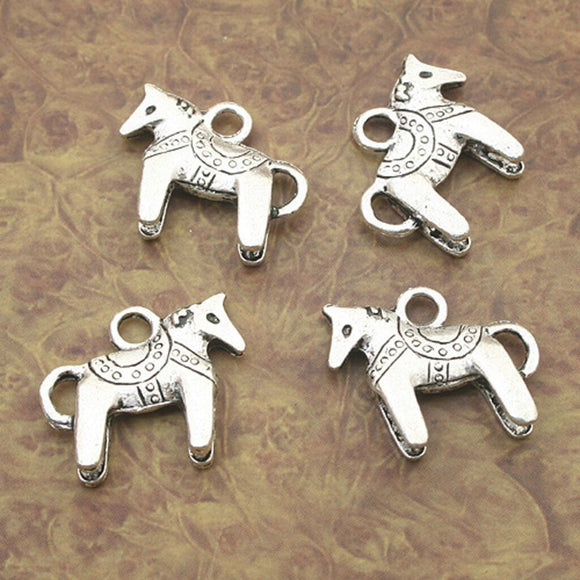 8pcs Tibetan Silver horse charm pendants X0116