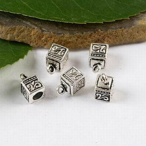 50pcs tibetan silver square charms findings h1521