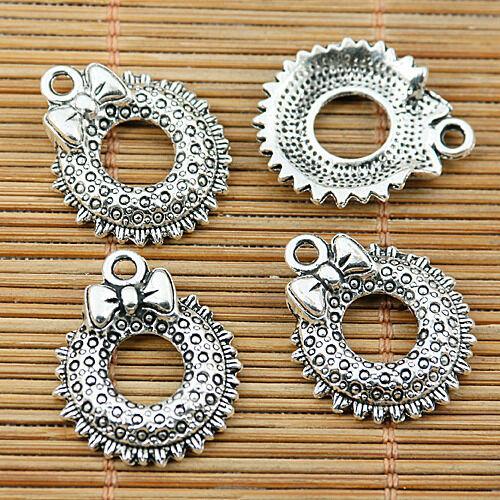 8pcs tibetan silver tone Christmas wreath design charms EF1957