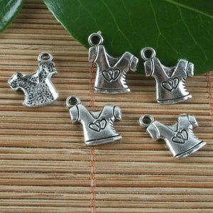 30pcs Tibetan silver T-shirt design pendant h0223