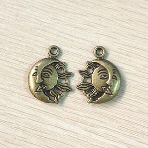 6pcs antiqued bronze tone 2sided moon and sun pendant charms F10382