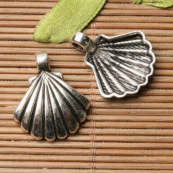 Tibetan silver plated cameo shell charm pendants   30pcs  EF3573