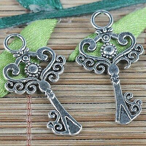 15pcs tibetan silver color key design charms EF0209