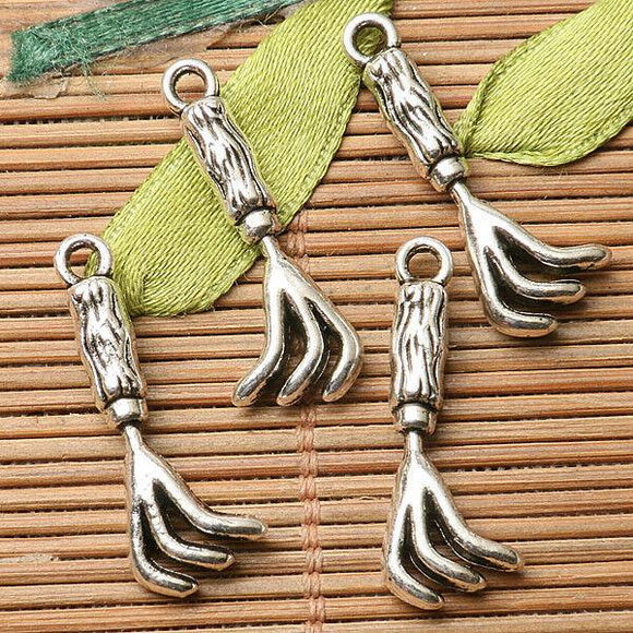 20pcs dark silver color arm hand design charms  EF2671