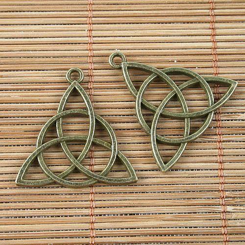 8pcs antiqued brass triangle pendant G1491