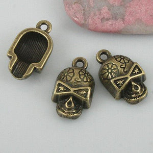 8pcs antiqued bronze color flower pattern skull head charms EF0525