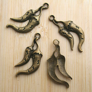 3000pcs antiqued bronze pepper design pendant charm G694