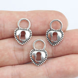 Good Quality 50 PCS/Lot 17mm*11mm antique silver plated Hollow Out Key Heart Charms