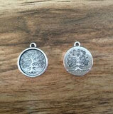 High Quality 8 Pieces/Lot 17mm*20mm Antique Bronze Plated Life Tree Round Disc Tree Of  Life Charms EF3925