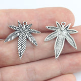 Newest 10Pieces 22*25mm Mixed Alloy Antique Silver Color Maple Leaf Charms Keychain Pendant Accessory For DIY Jewelry Making