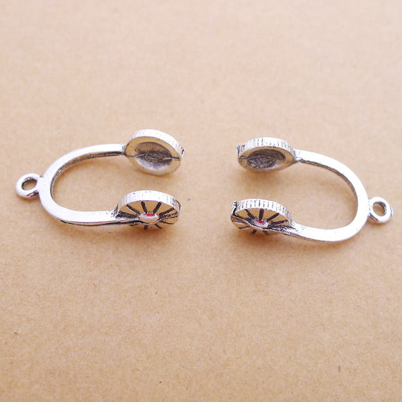 Newest 10Pieces 28*15mm Zinc Alloy Antique Silver Color Headset Charms Vintage Keychain Pendant Accessory For DIY Jewelry Making