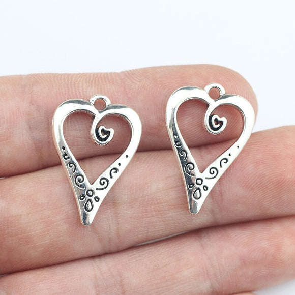 12Pieces 17*25mm Mixed Alloy Antique Silver Color Heart Charms Vintage Keychain Pendant Necklace For DIY Jewelry Making ef4762