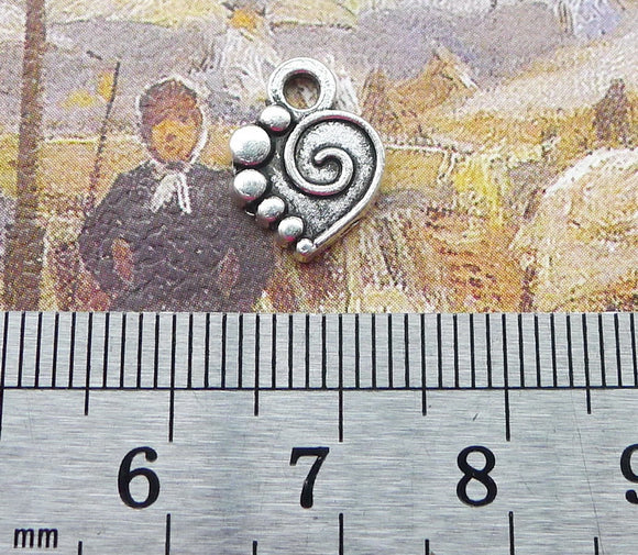 Newest 20Pieces 10*13mm Mixed Alloy Antique Silver Color Heart Charms Pretty Necklace Pendant Accessory For DIY Jewelry Making