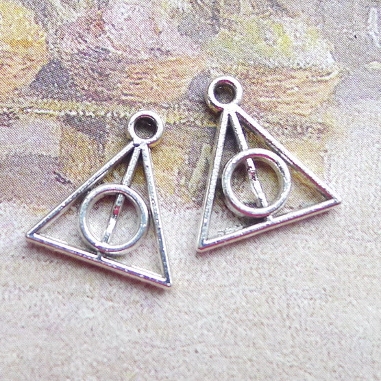 Newest 40Pieces 13*13mm Mixed Alloy Antique Silver Color Triangle Death Holy Charms Pendant Accessory For DIY Jewelry Making