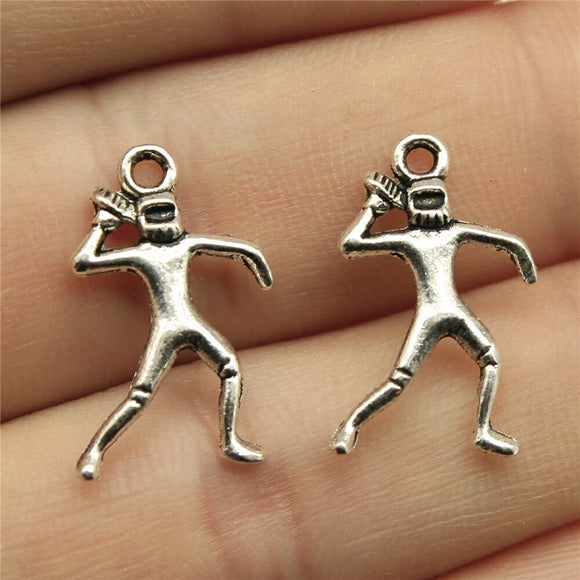 WYSIWYG 10pcs 20x12mm Antique Silver Color American Football Player Charms Pendant For DIY Jewelry Making