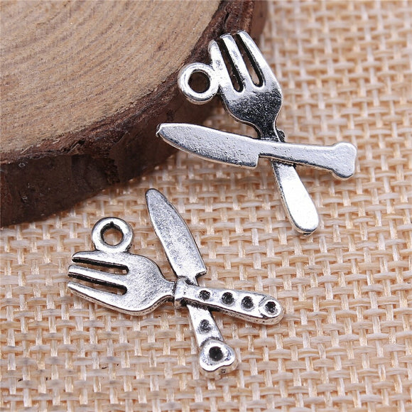 WYSIWYG 10pcs 20x14mm Tableware Knife And Fork Charms Antique Silver Color Pendant Charms Jewelry Findings For Jewelry Making