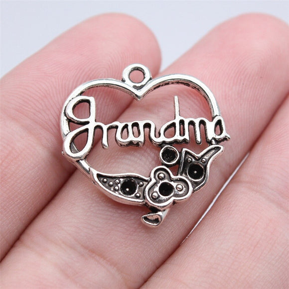 WYSIWYG 10pcs 24x24mm Antique Silver Color Grandma Heart Charms Pendant For DIY Jewelry Making Handmade Jewelry Craft Findings