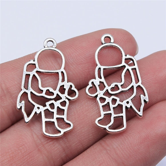 WYSIWYG 10pcs 30x18mm Astronaut Pendant Charms Antique Silver Color For Jewelry Making EF3692