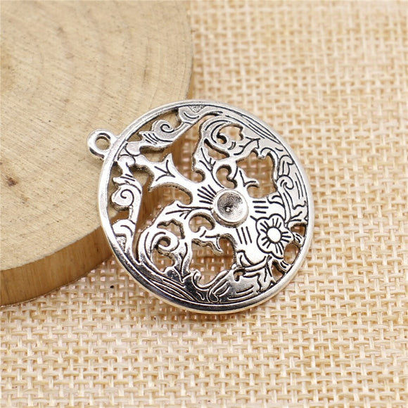 WYSIWYG 10pcs 34x30mm Carved Round Hollow Flower Pattern Charms Antique Silver Color Jewelry Findings For Jewelry Making