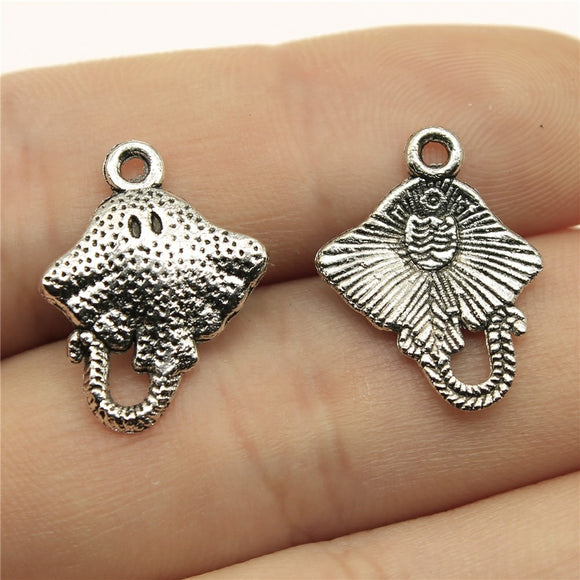 WYSIWYG 20pcs 21x13mm Charms Stingray Fish Mobula Antique Silver Color Making Pendant Fit Vintage Manta Ray Charms EF3933