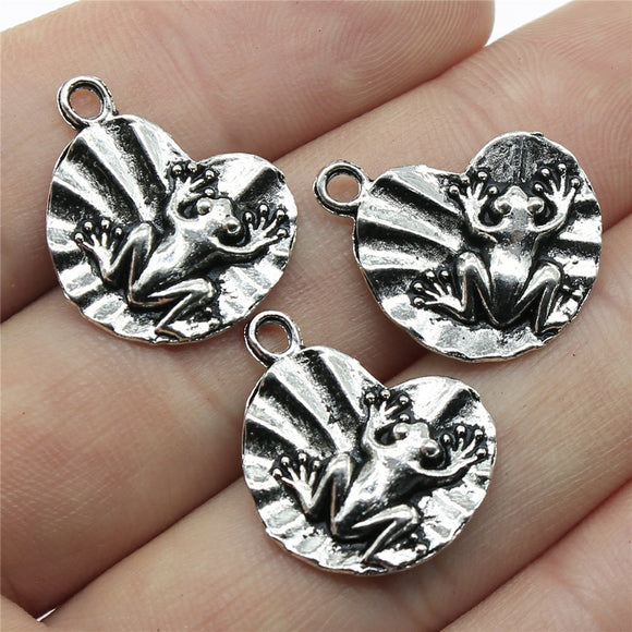 WYSIWYG 20pcs Charms Frog On Lily Pad 18x17mm Antique Bronze Silver Color Pendants Making DIY Handmade Jewelry EF0040