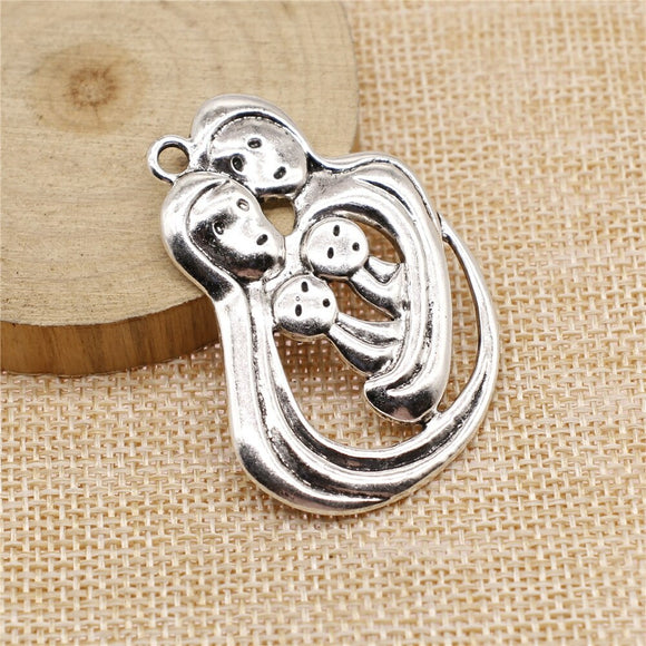 WYSIWYG 2pcs 41x49mm A Lovely Family Charms Antique Silver Color For Jewelry Making Charms Pendant DIY Jewelry Findings