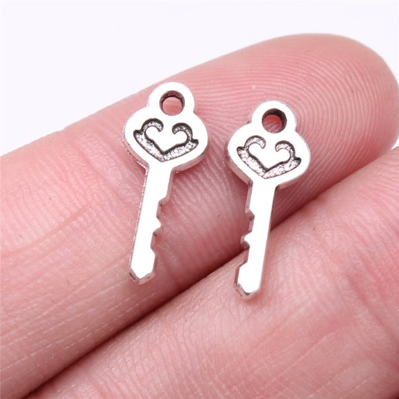 WYSIWYG 40pcs Charms 17x7mm Key Charms Pendant Antique Silver Color For Jewelry Making DIY Jewelry Findings