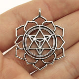WYSIWYG 4pcs 39x32mm Mandala Flower Pendants Charm Mandala Pattern Pendants Charm Mandala Pattern Charm